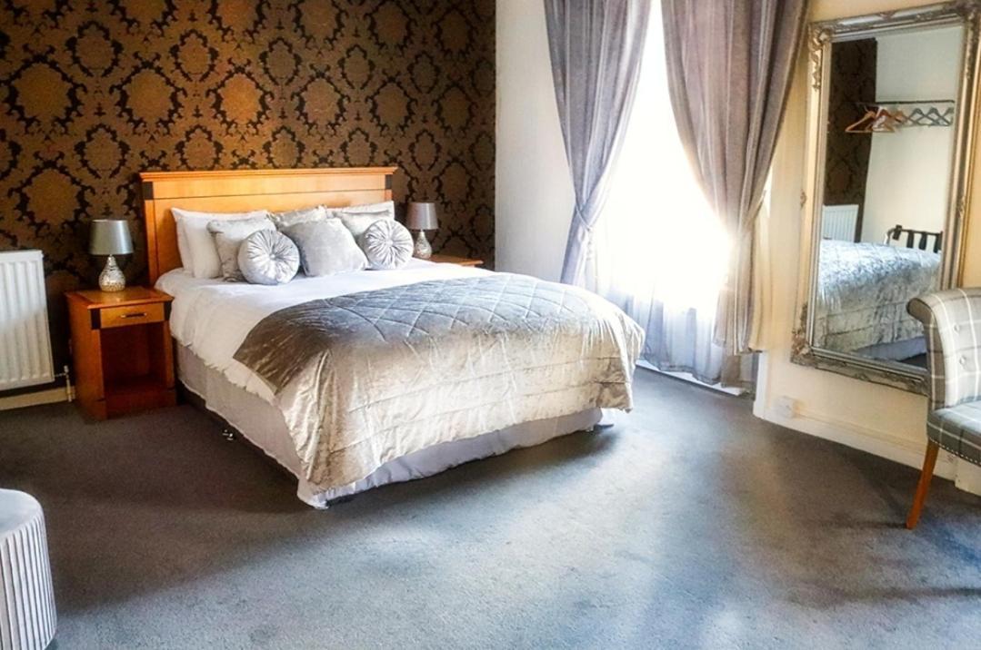 Royal Hotel Forfar Buitenkant foto